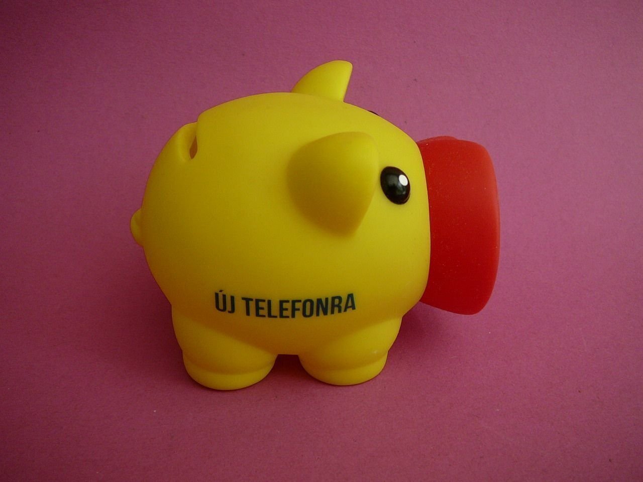 malac persely, új telefonra