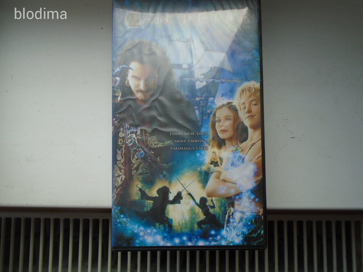 VHS PÁN PÉTER BONTATLAN CELOFÁNOS!
