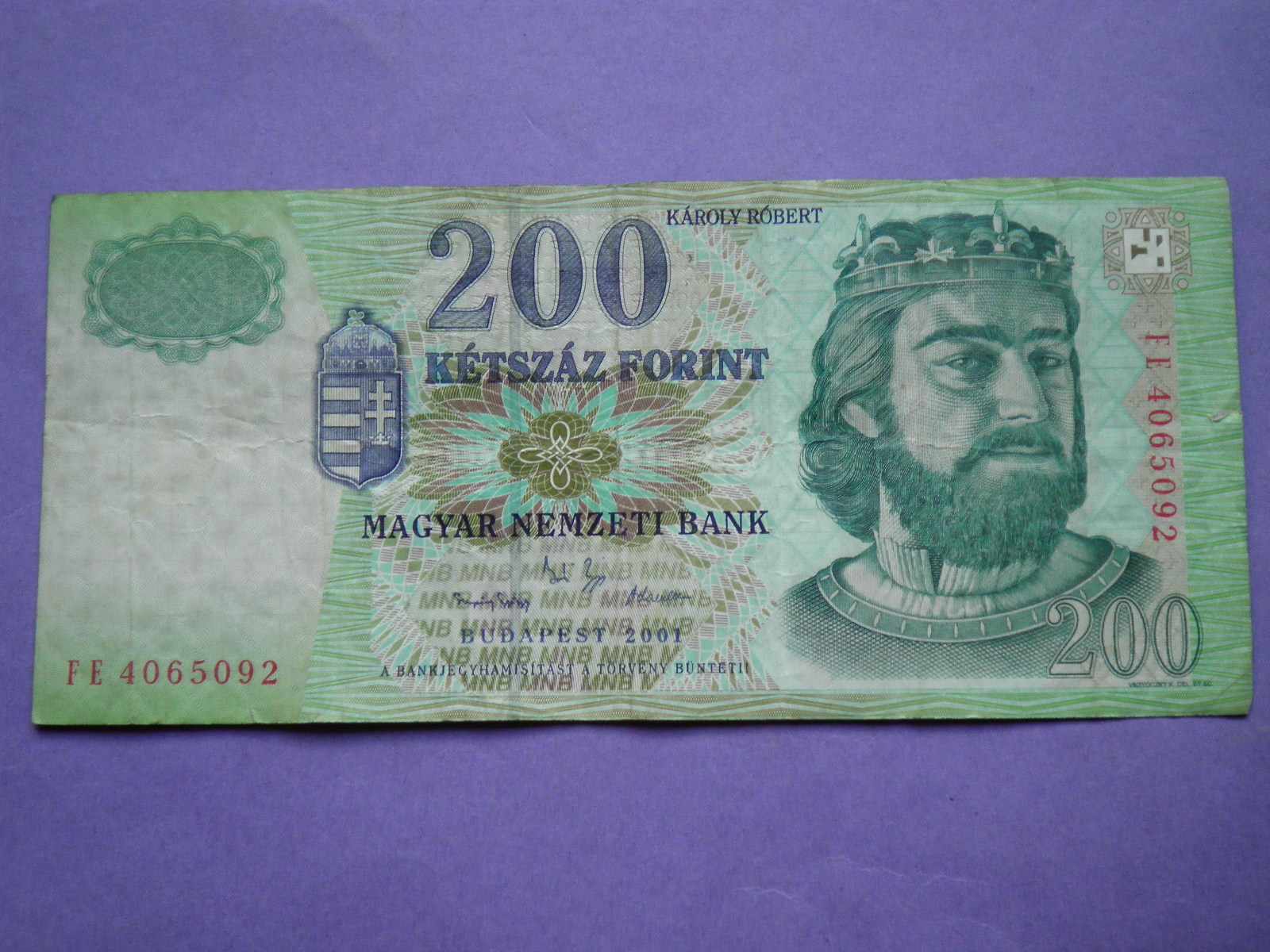 Magyar Károly Róbert 200 forint 2001 FE