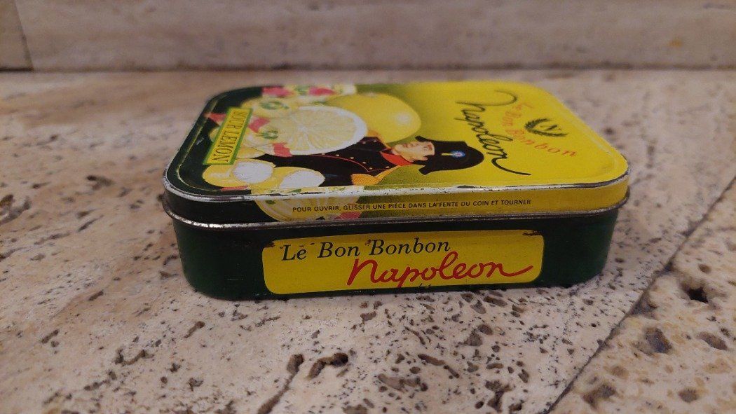 NAPOLEON LE BON pléhdoboz