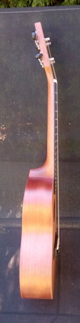 Ukulele - koncert méret - D&D