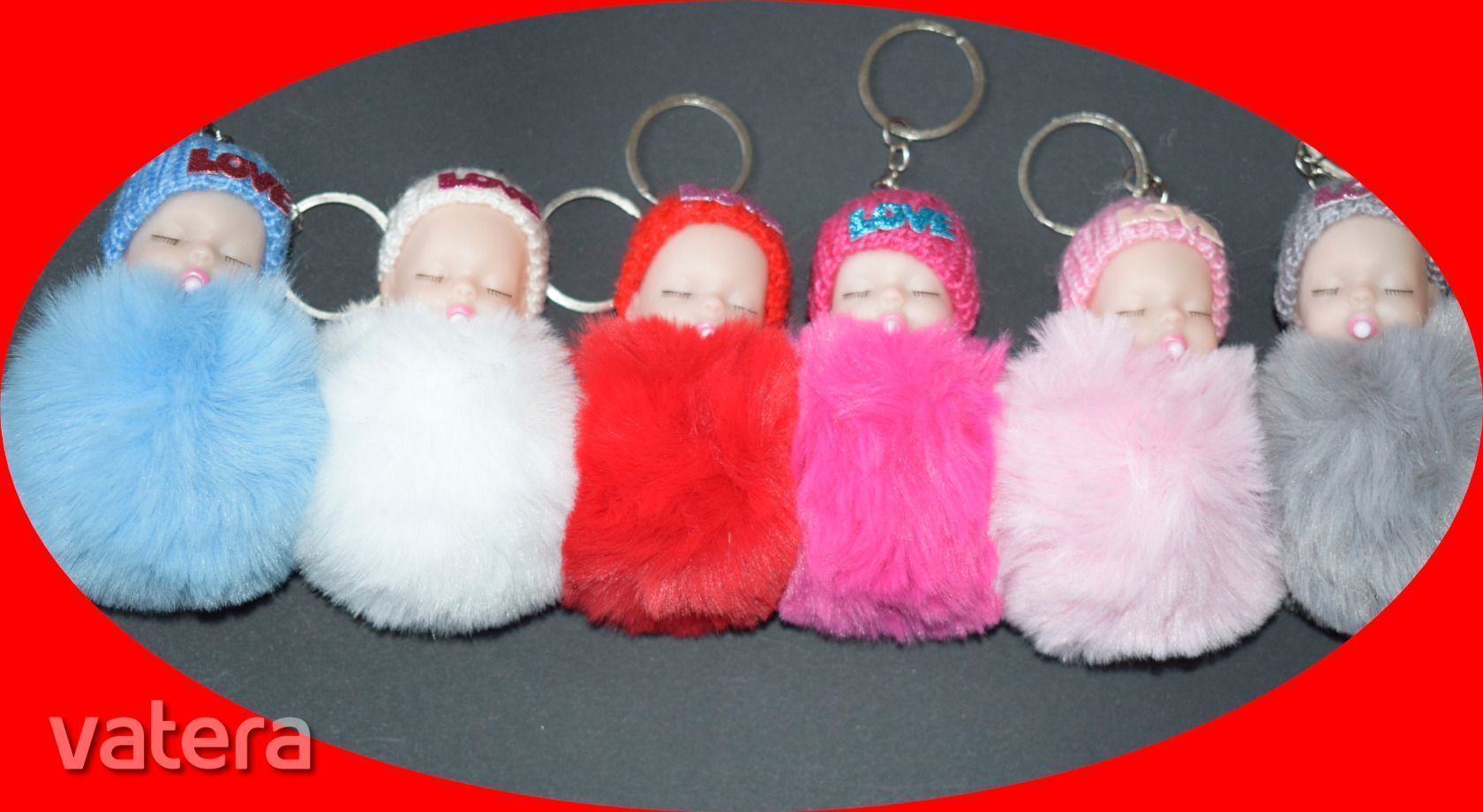 Kúlcstartó,táskadísz pompom,alvó baba