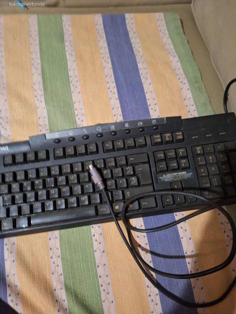 Compaq  klaviatura