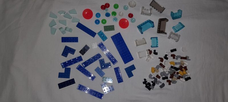 Lego speciális és kocka elemek