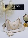 Prada oldaltáska