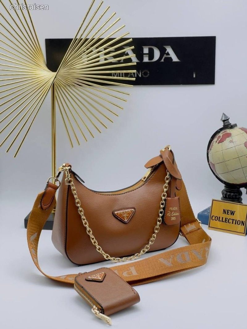 Prada oldaltáska
