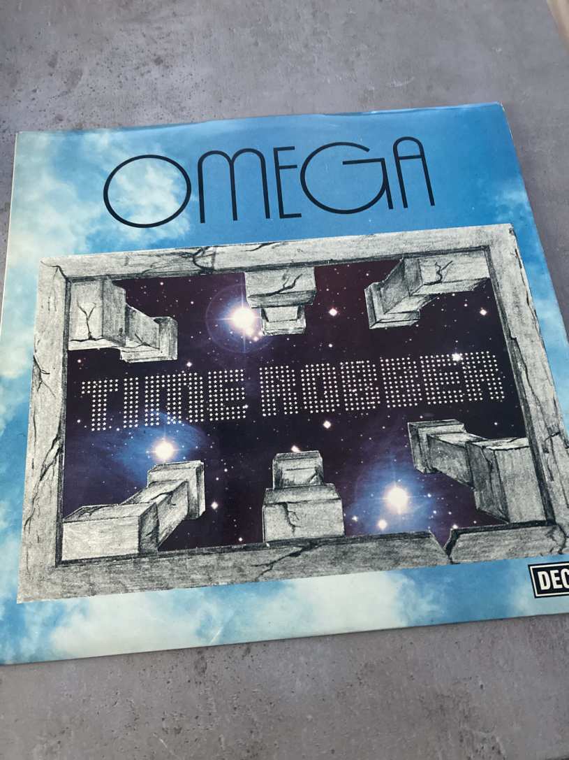 OMEGA - Time robber (1976 UK)