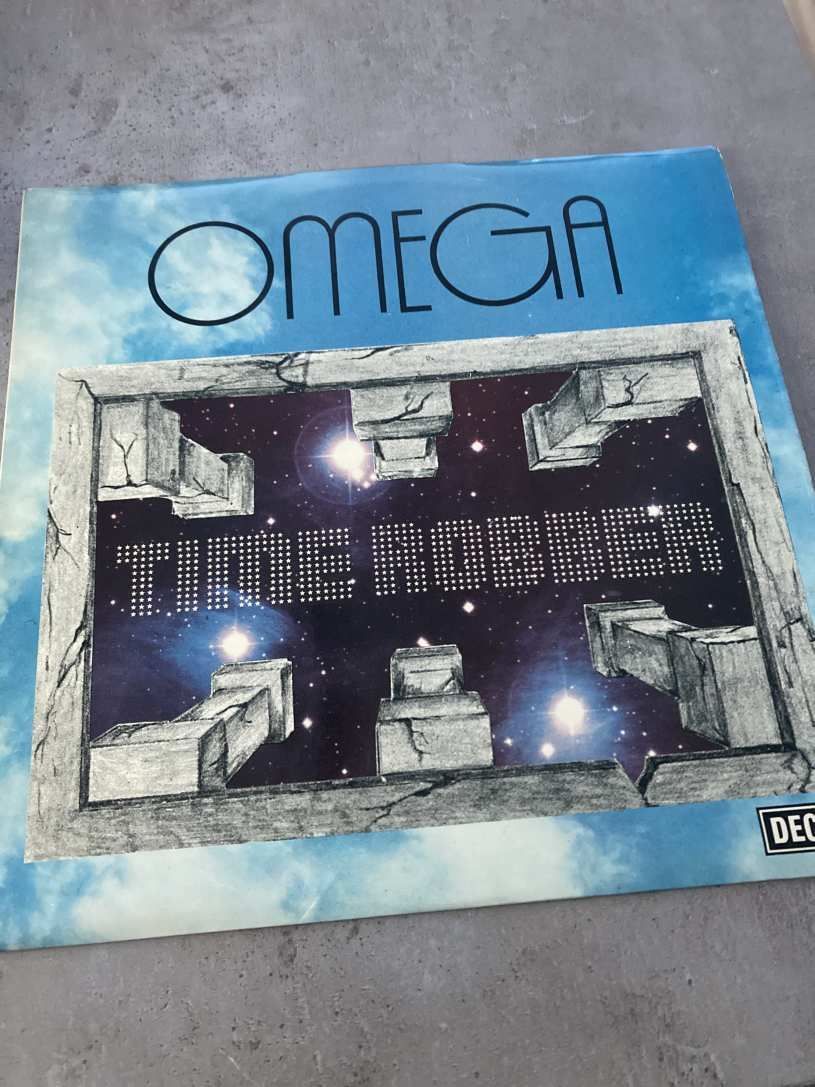 OMEGA - Time robber (1976 UK)