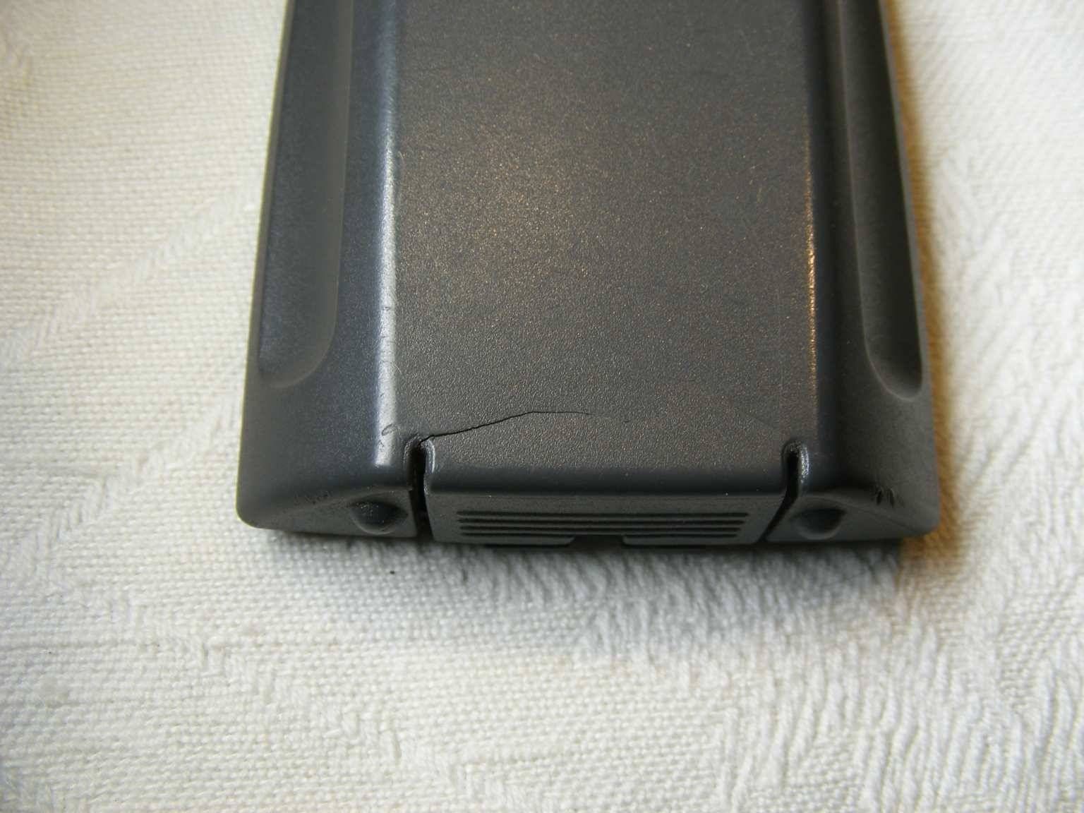Régi Sharp mobiltelefon