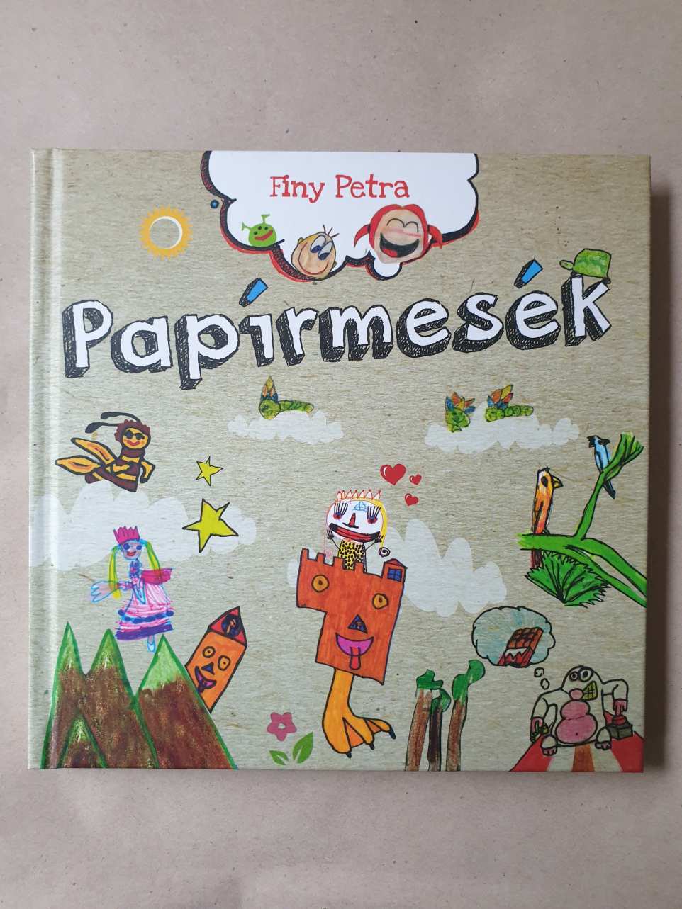 Finy Petra: Papírmesék     T39b