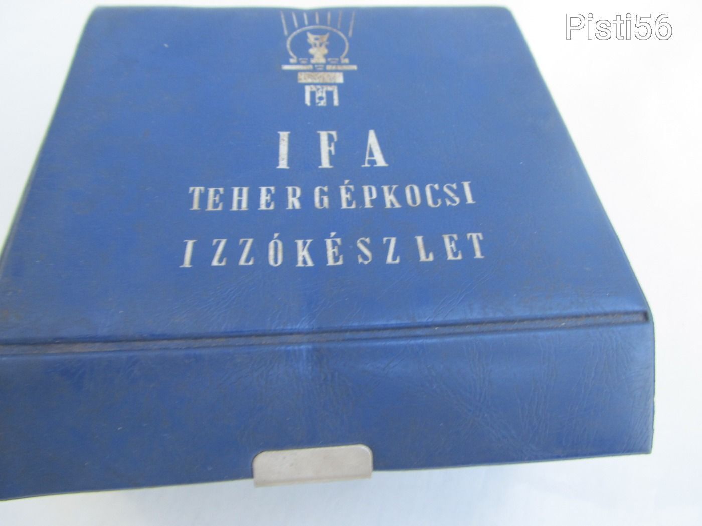 IFA teherautó  izzó készlet