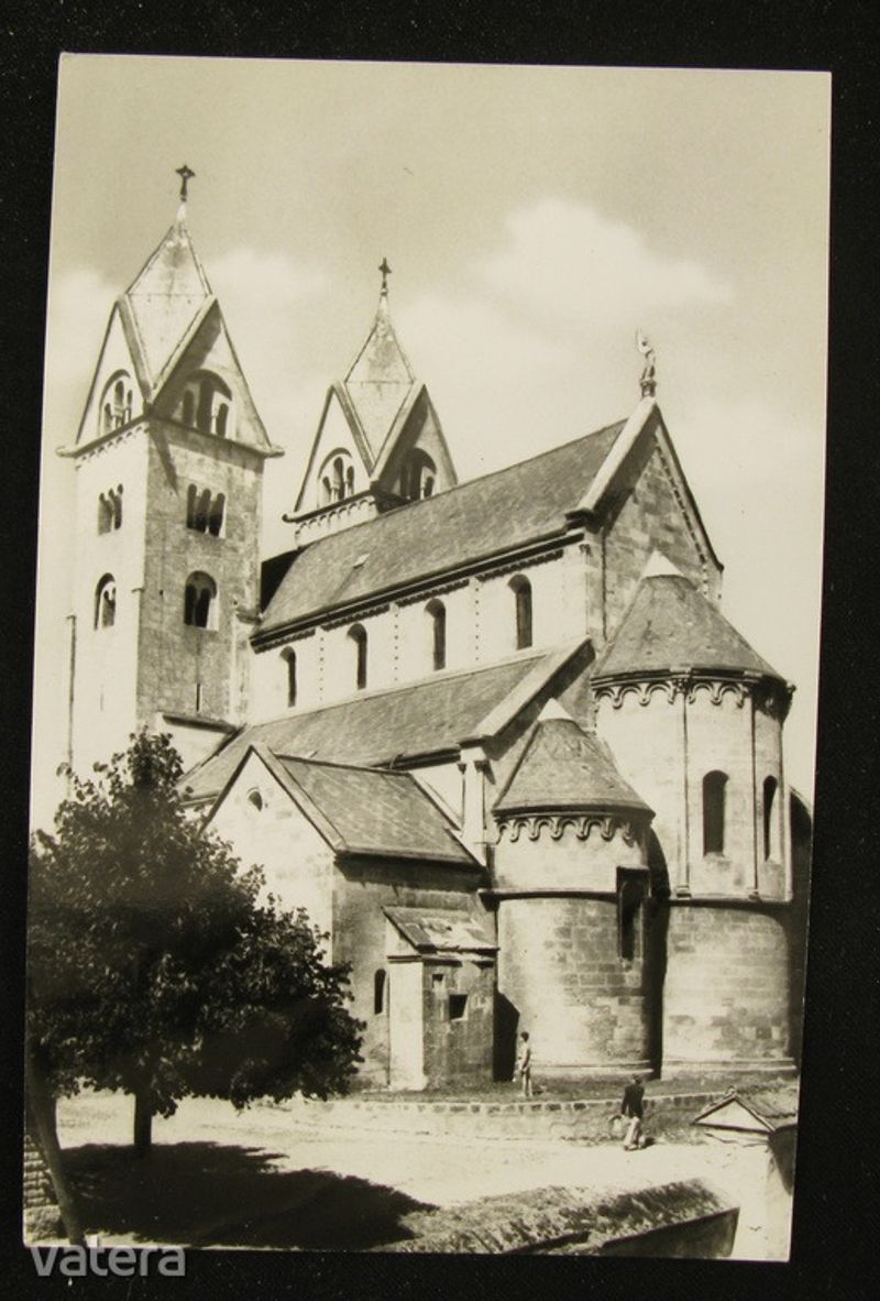 Lébény, katolikus templom