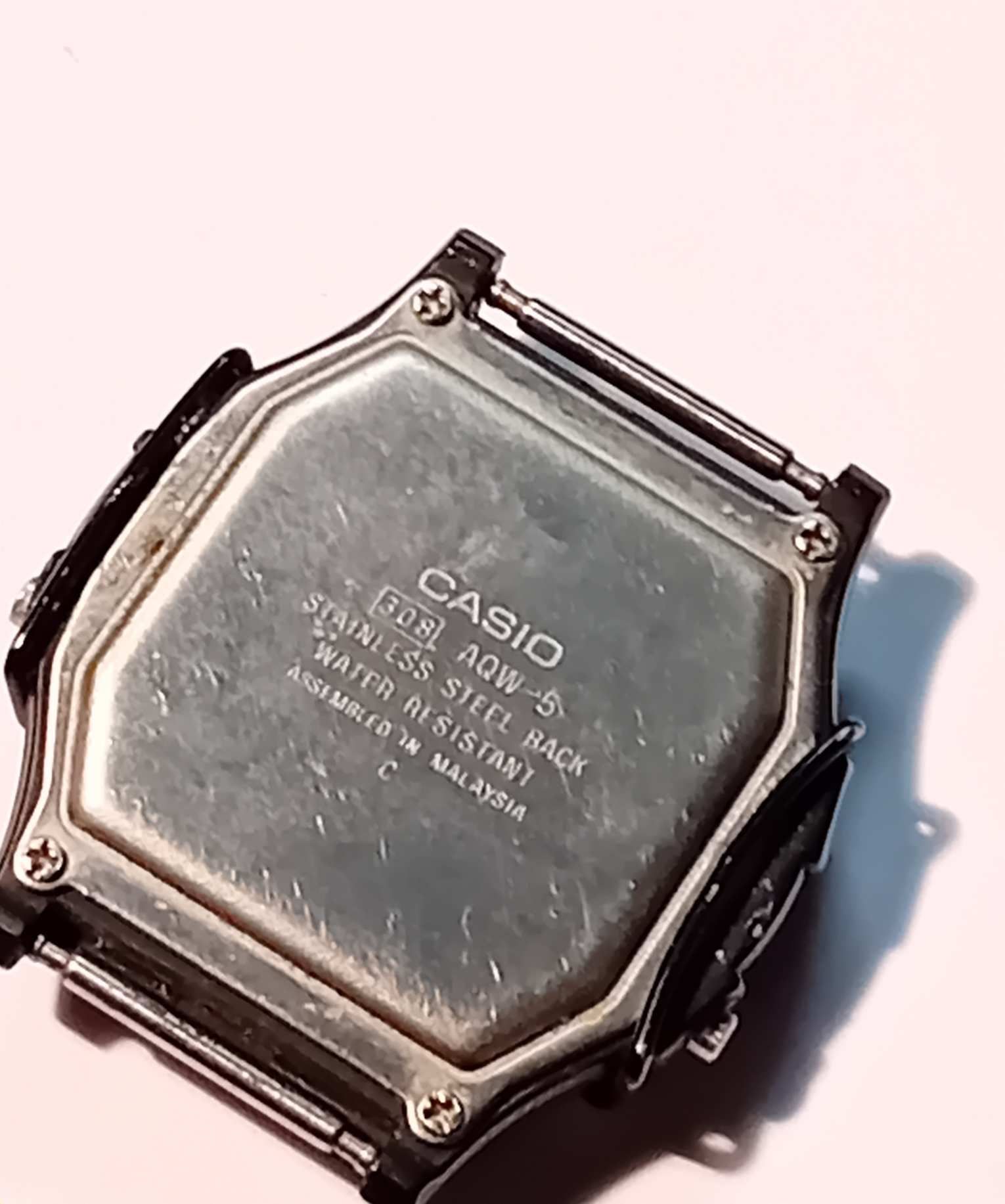 Casio AQW-5 karóra, működik