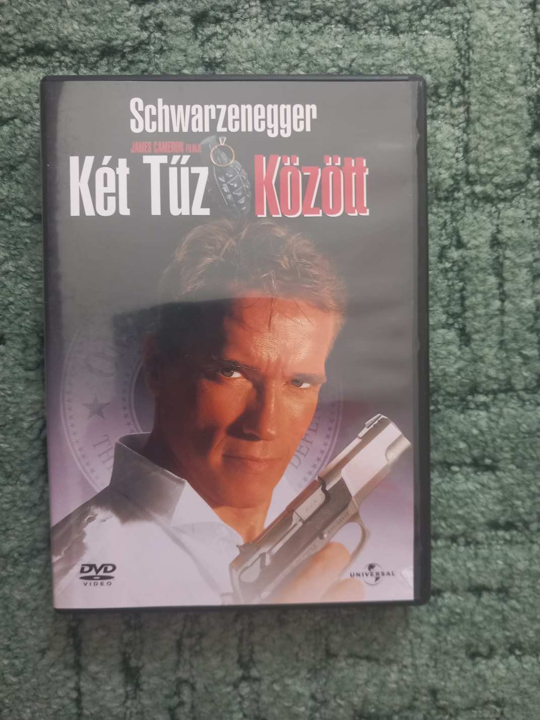 Két tűz között DVD