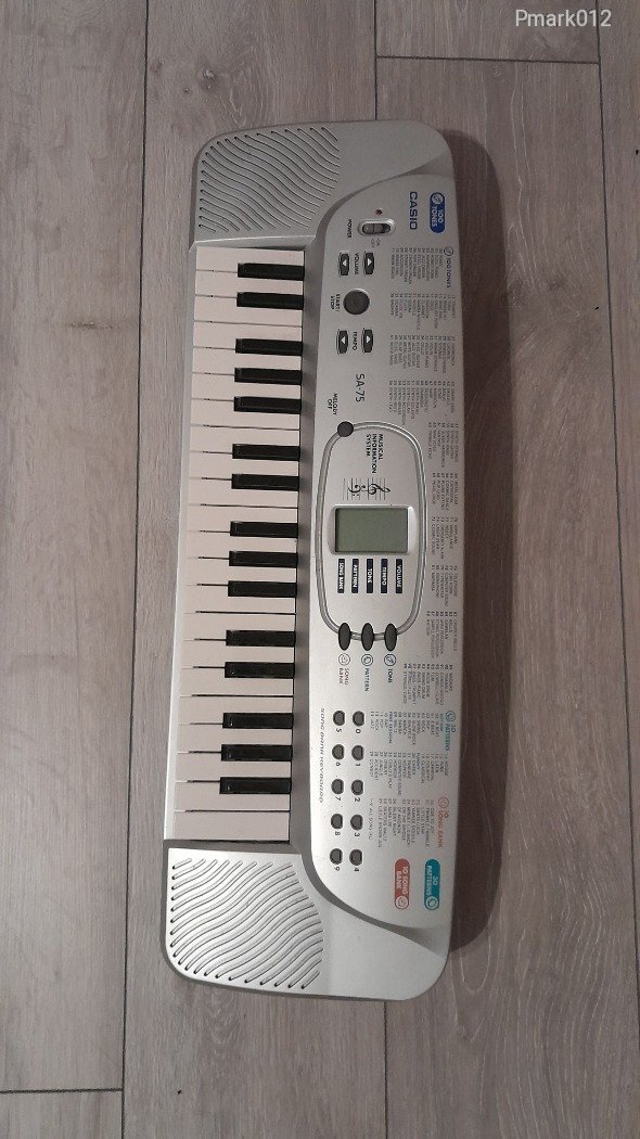 Casio SA-75 Szintetizátor