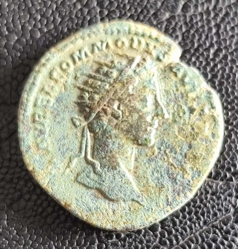 Commodus dupondius