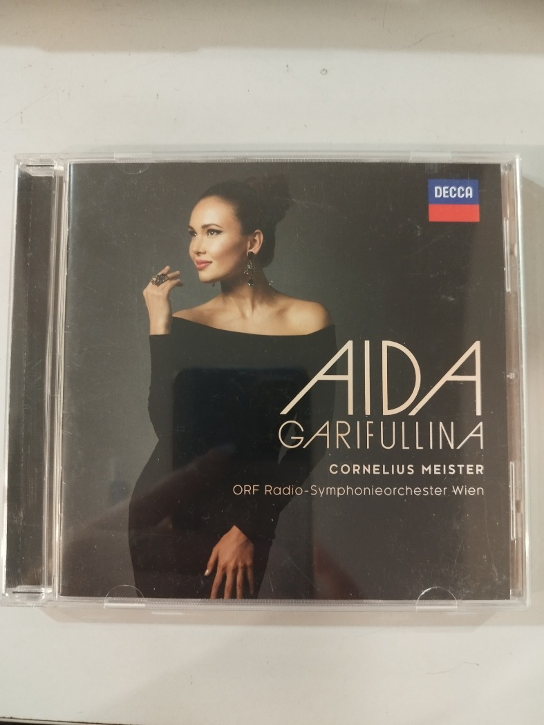 AIDA GARIFULLINA     CD