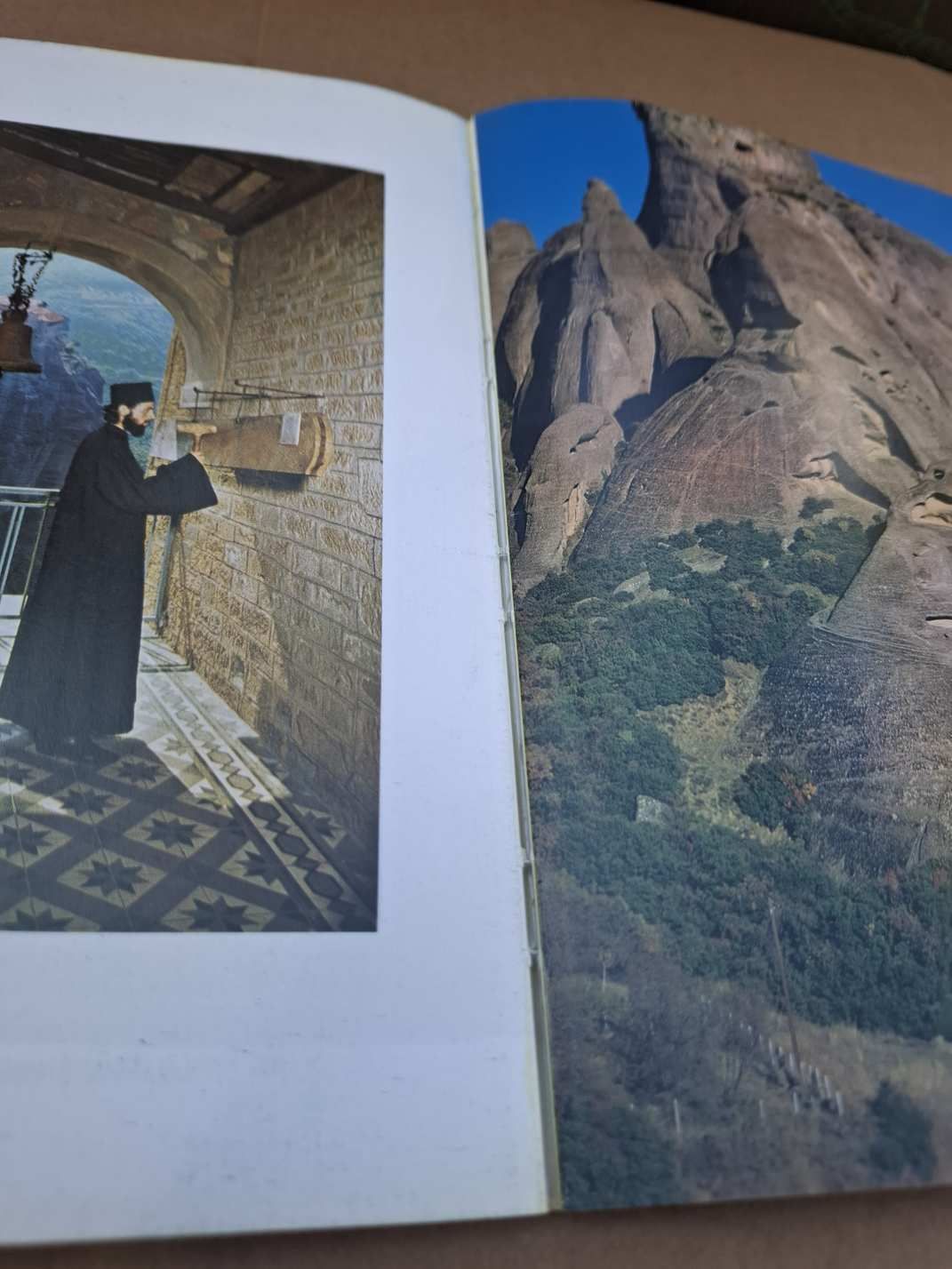 Meteora című könyv eladó