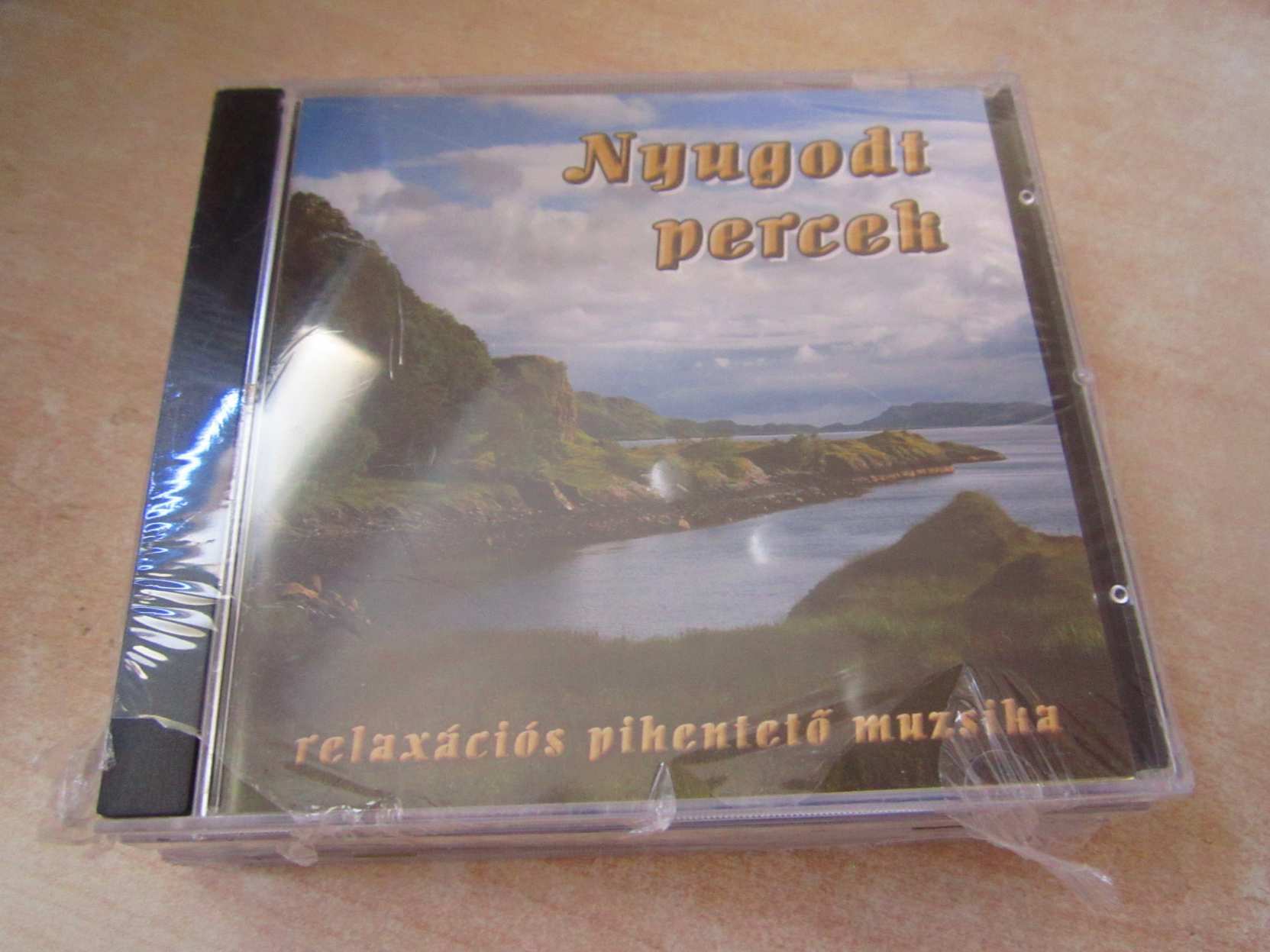NYUGODT PERCEK / ÚJ  CD