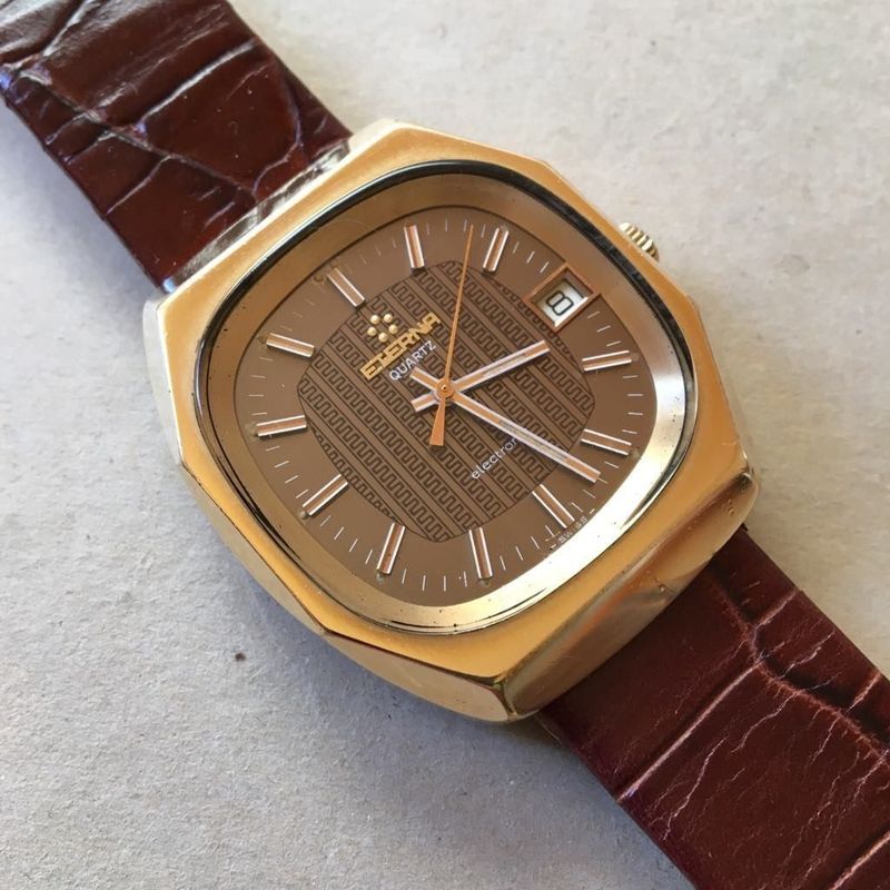 Eterna quartz eletronic karóra