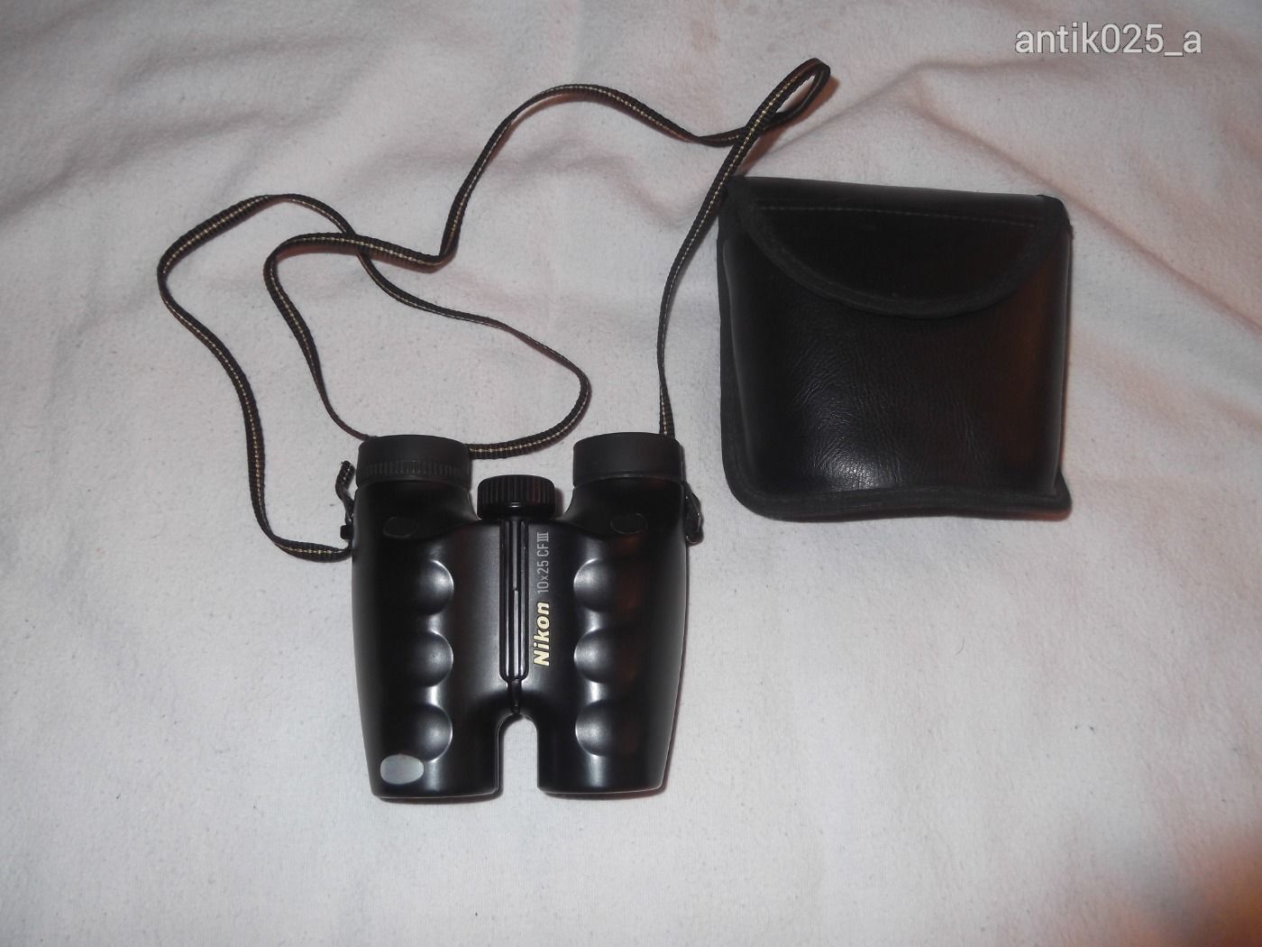 Nikon távcső 10 x 25