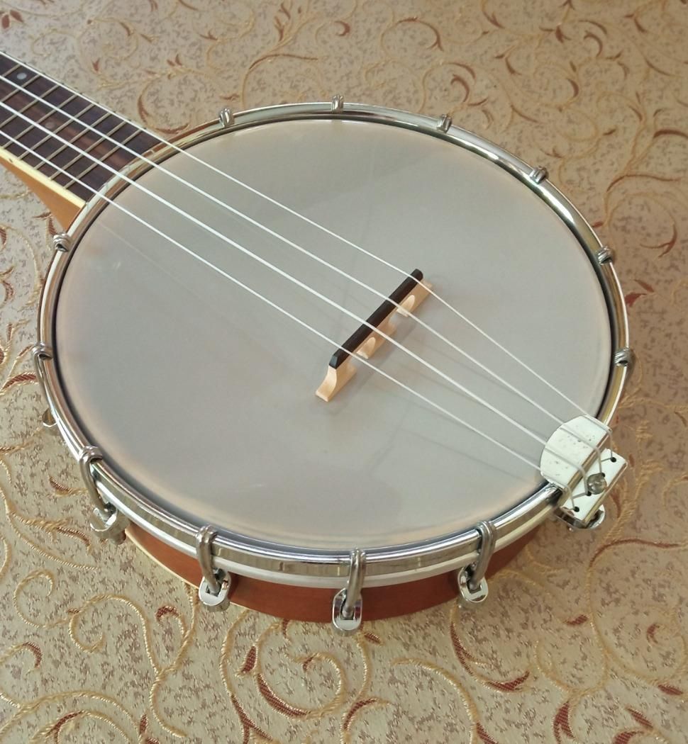 Ukulele - Bendzsó - Banjolele