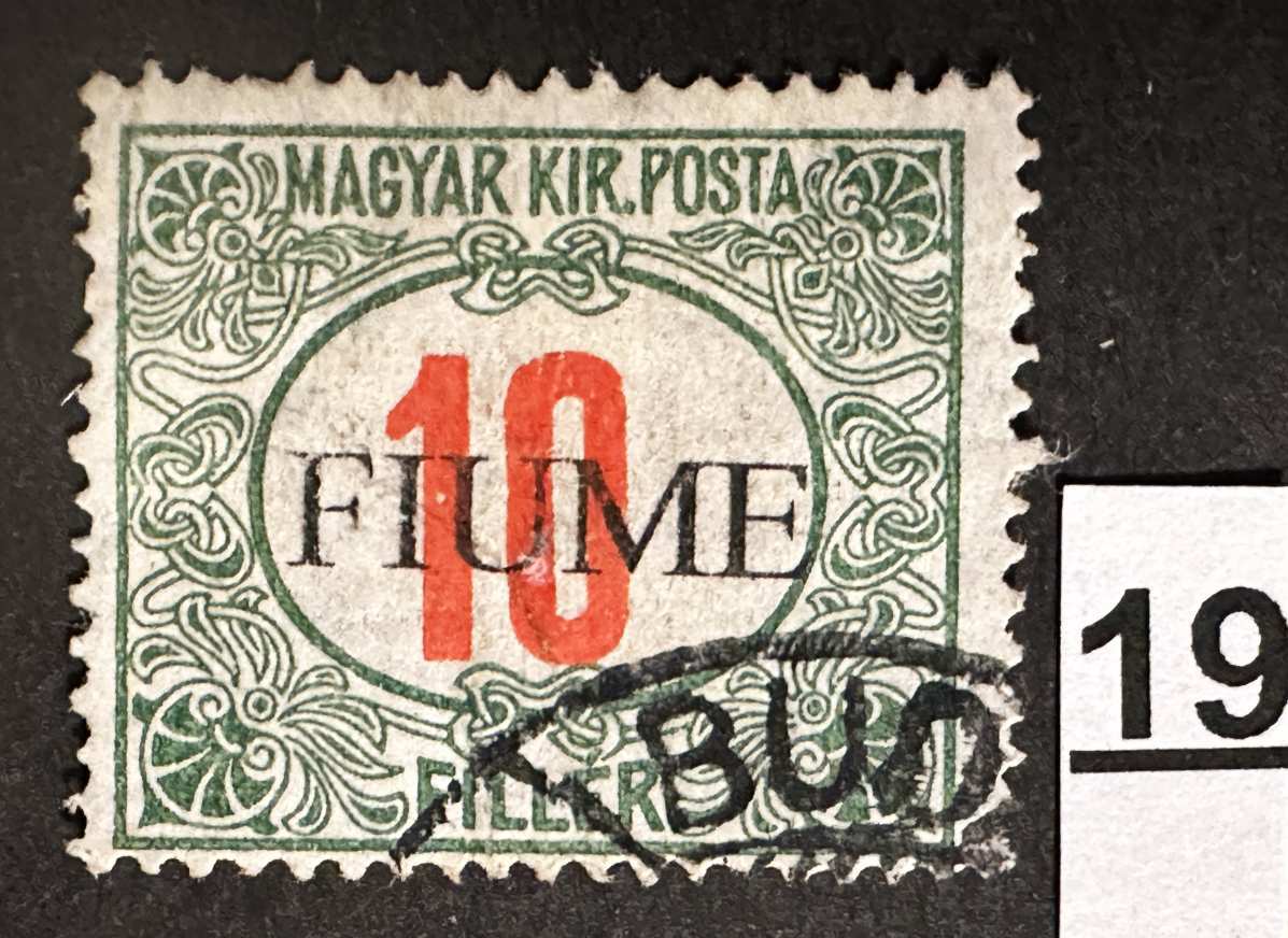 MAGYARORSZÁG 1918 FIUME OLASZ MEGSZÁLLÁS ZÖLDPORTÓ 10 FILLÉR BÉLYEG