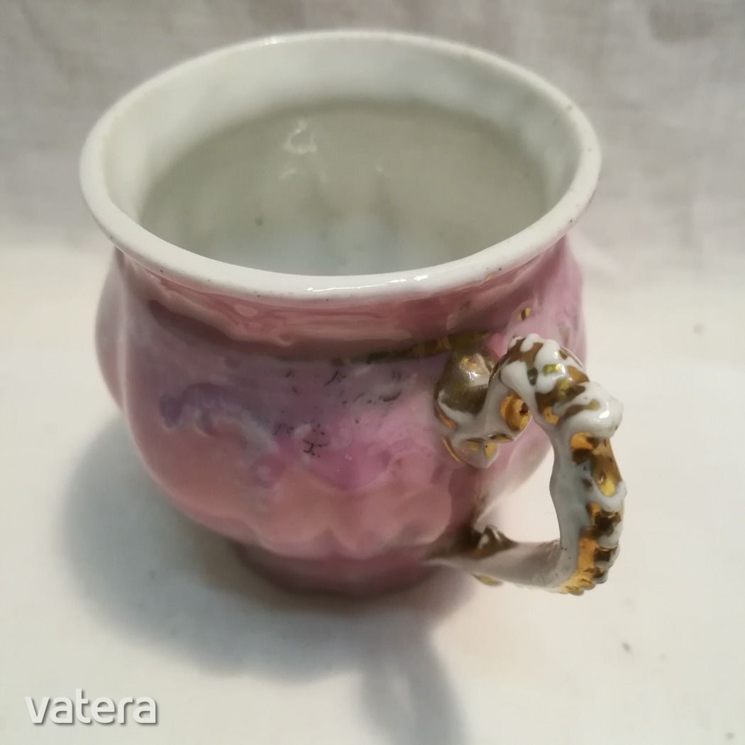 Antik porcelán csésze