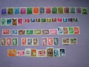 Magyar 8 komplett sor 1930-1940 évekből + 8 önálló eseménybélyeg az 1950 évekből 7