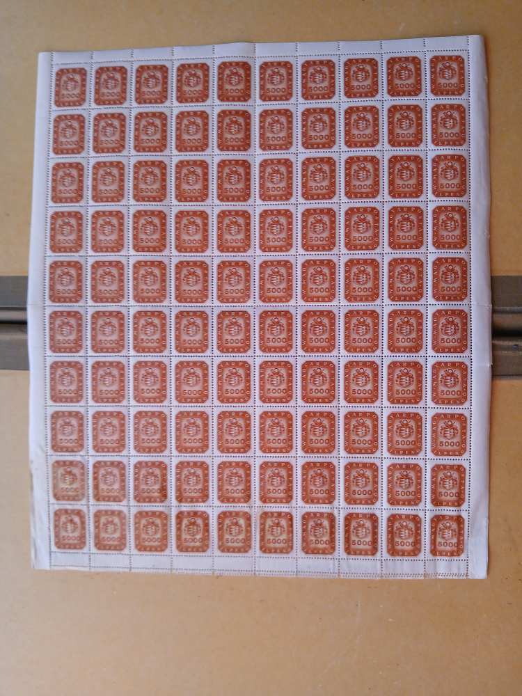 S0339 Magyar bélyeg  1946  poststiszta  elázott  kat.ár. 2000 HUF  