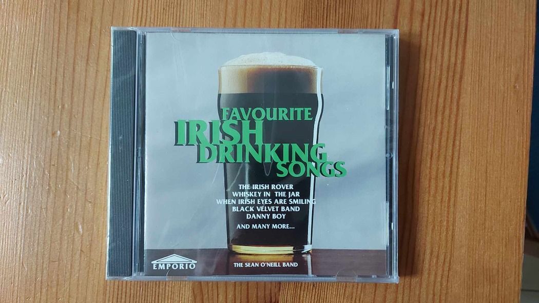 Favourite Irish Drinking Songs CD  ( BONTATLAN )