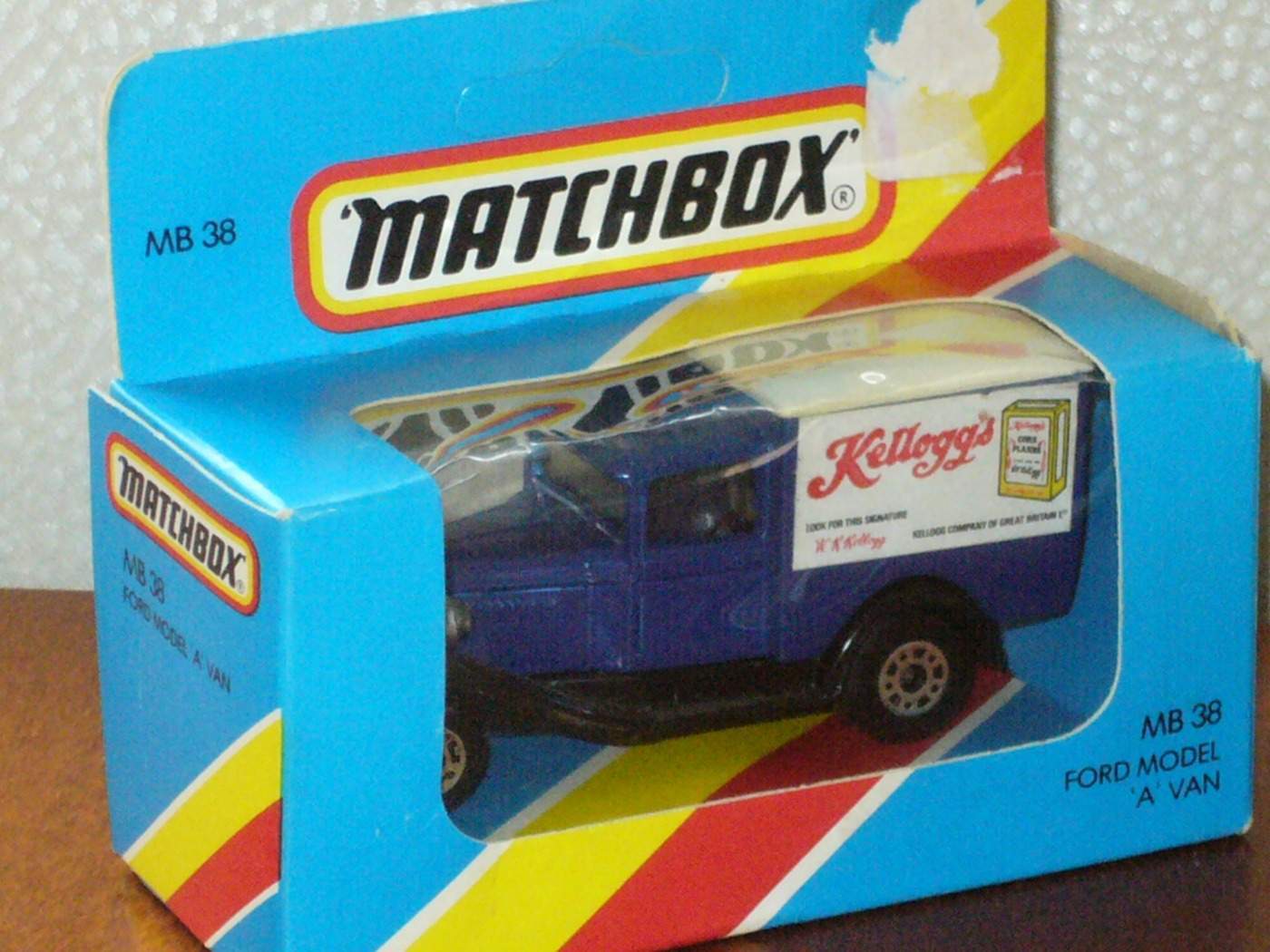 Matchbox Superfast No 38 Model A Ford Van Kellogs Akció