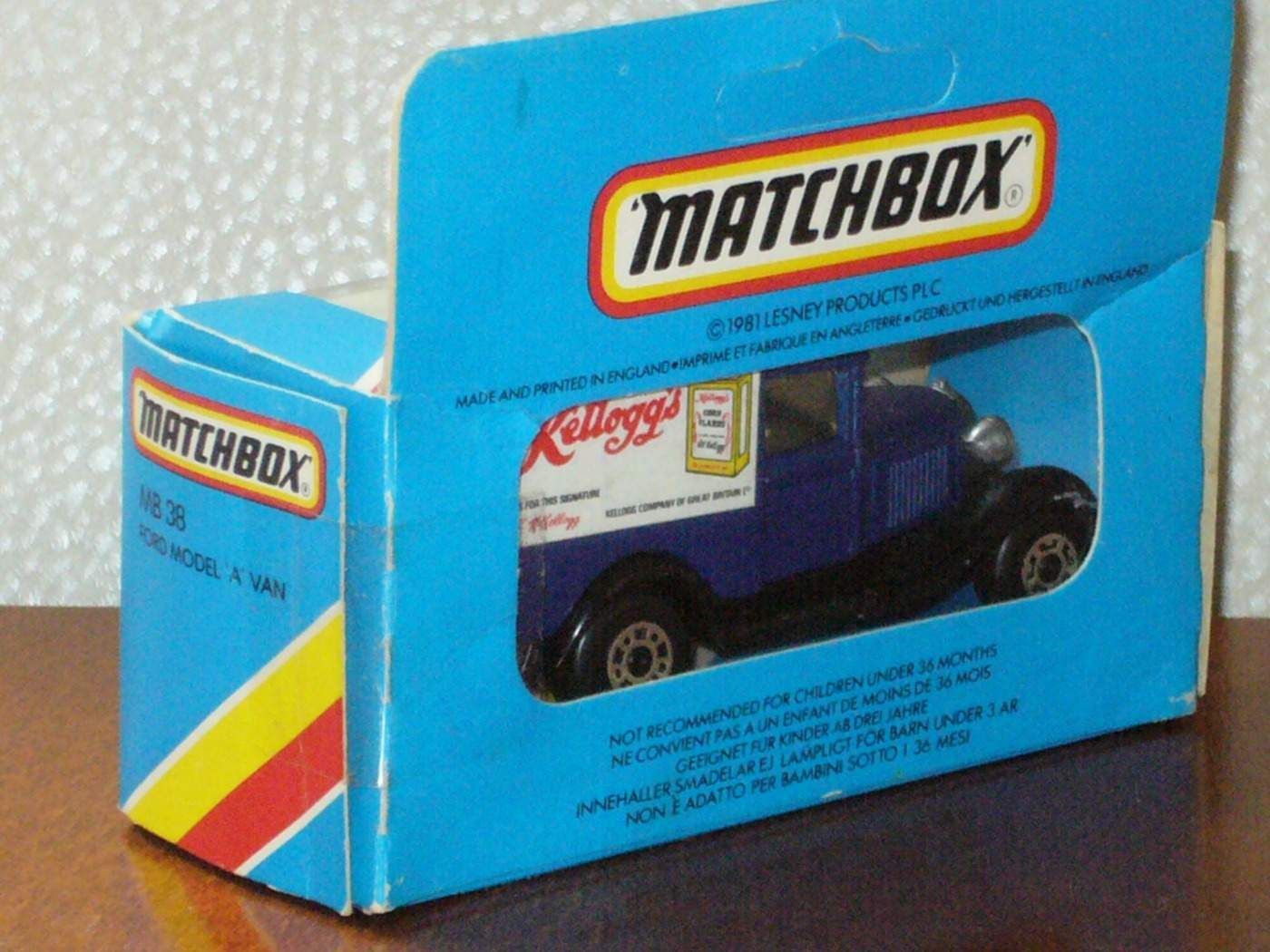 Matchbox Superfast No 38 Model A Ford Van Kellogs Akció