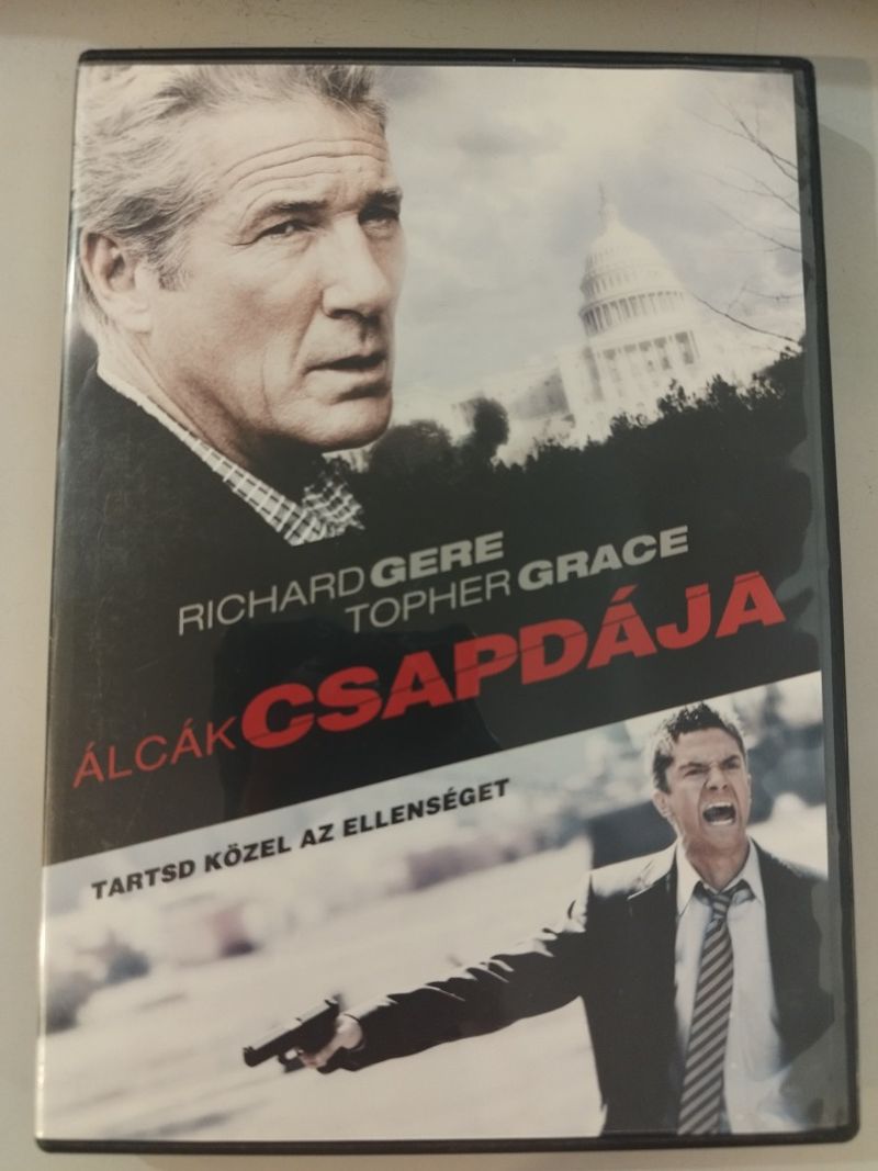 ÁLCÁK CSAPDÁJA              (2011)   DVD
