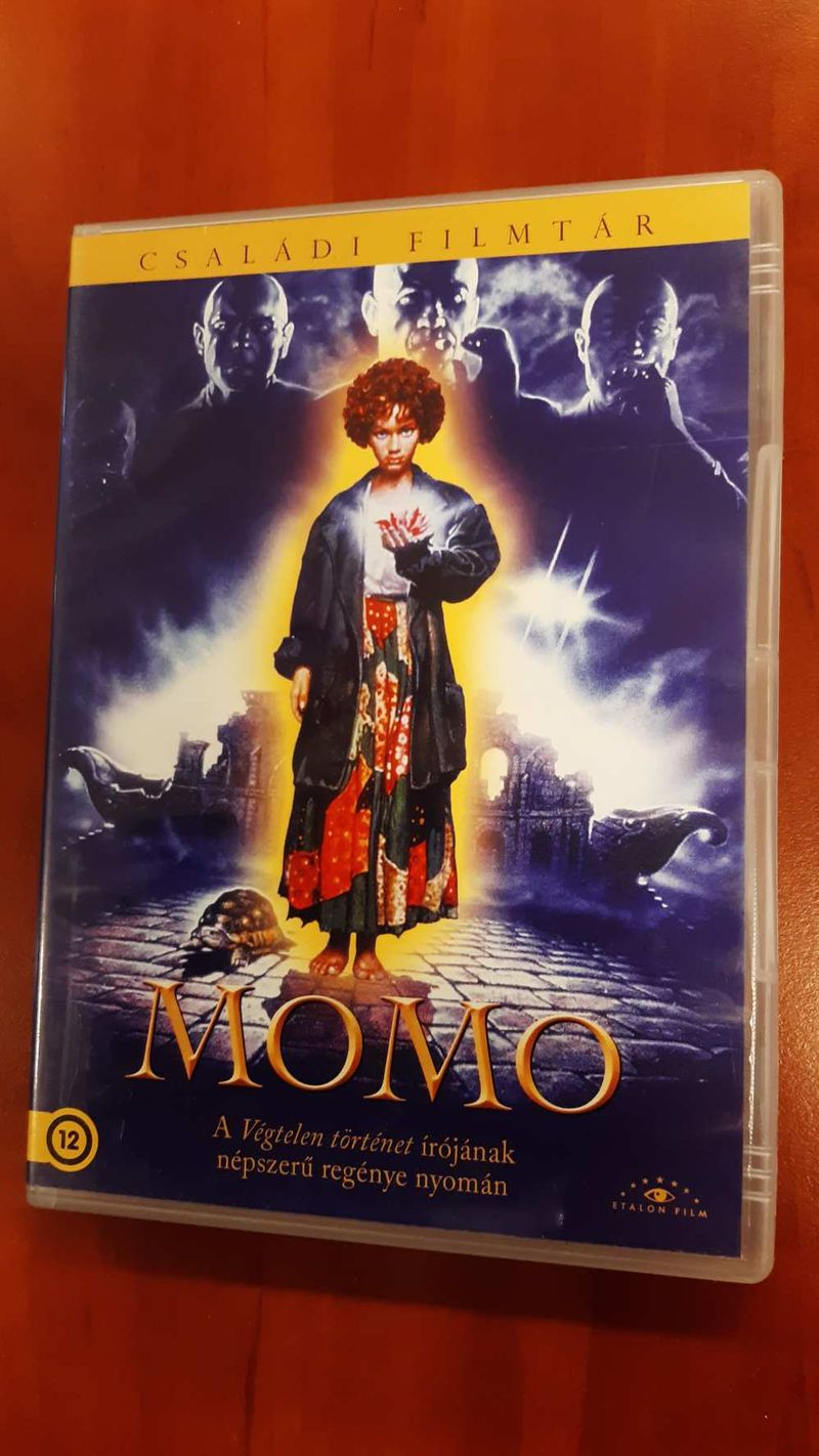 MOMO, hibátlan, szinkronos DVD