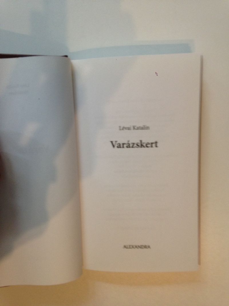 Lévai Katalin : Varázskert (*45)