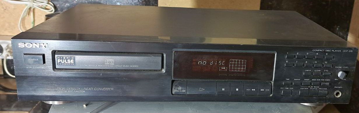PIONEER LD PLAYER LD-V17 - PIONEER LASERDISC LEJÁTSZÓ japán