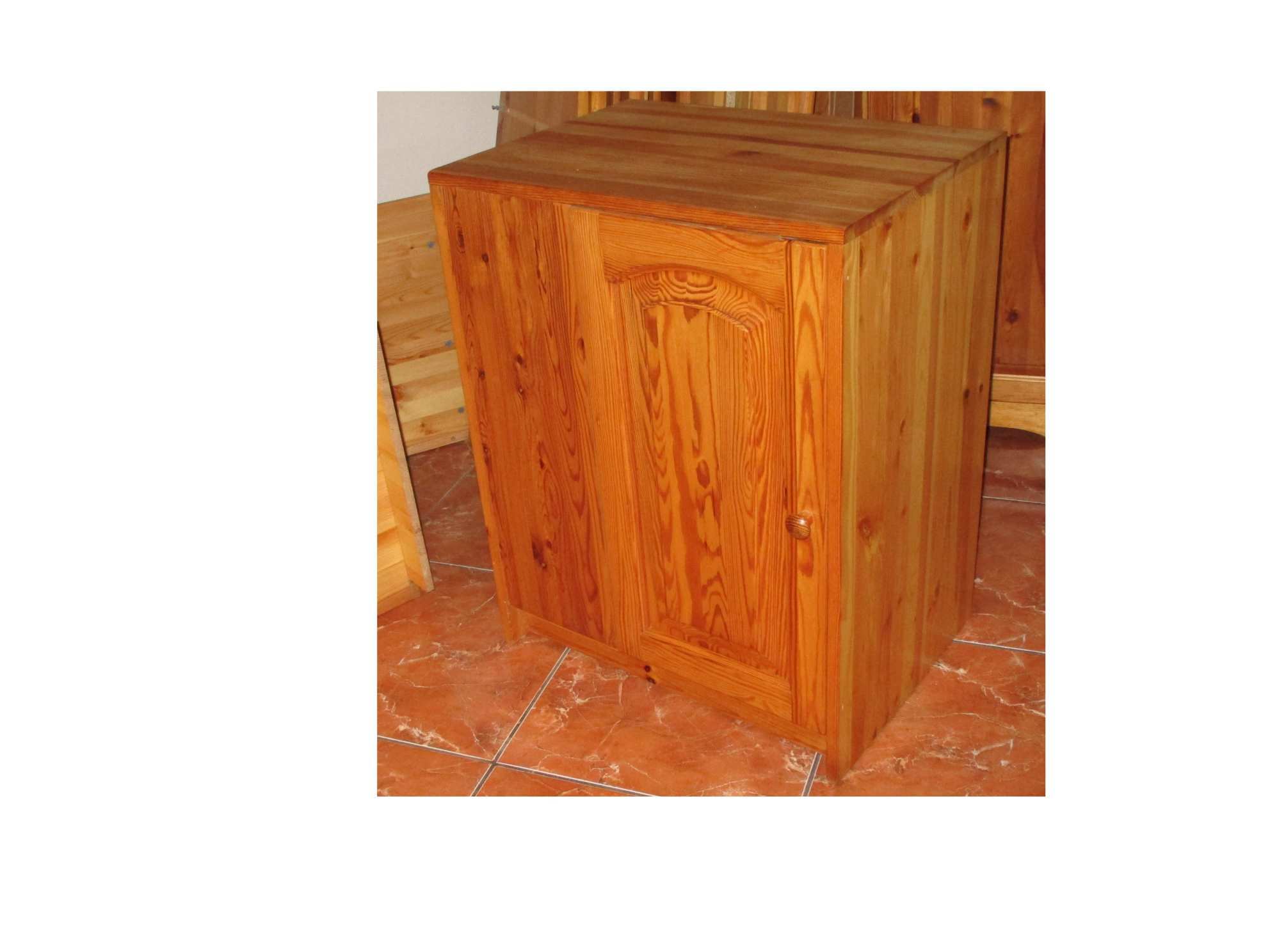 Fenyő komód 63x45x80cm