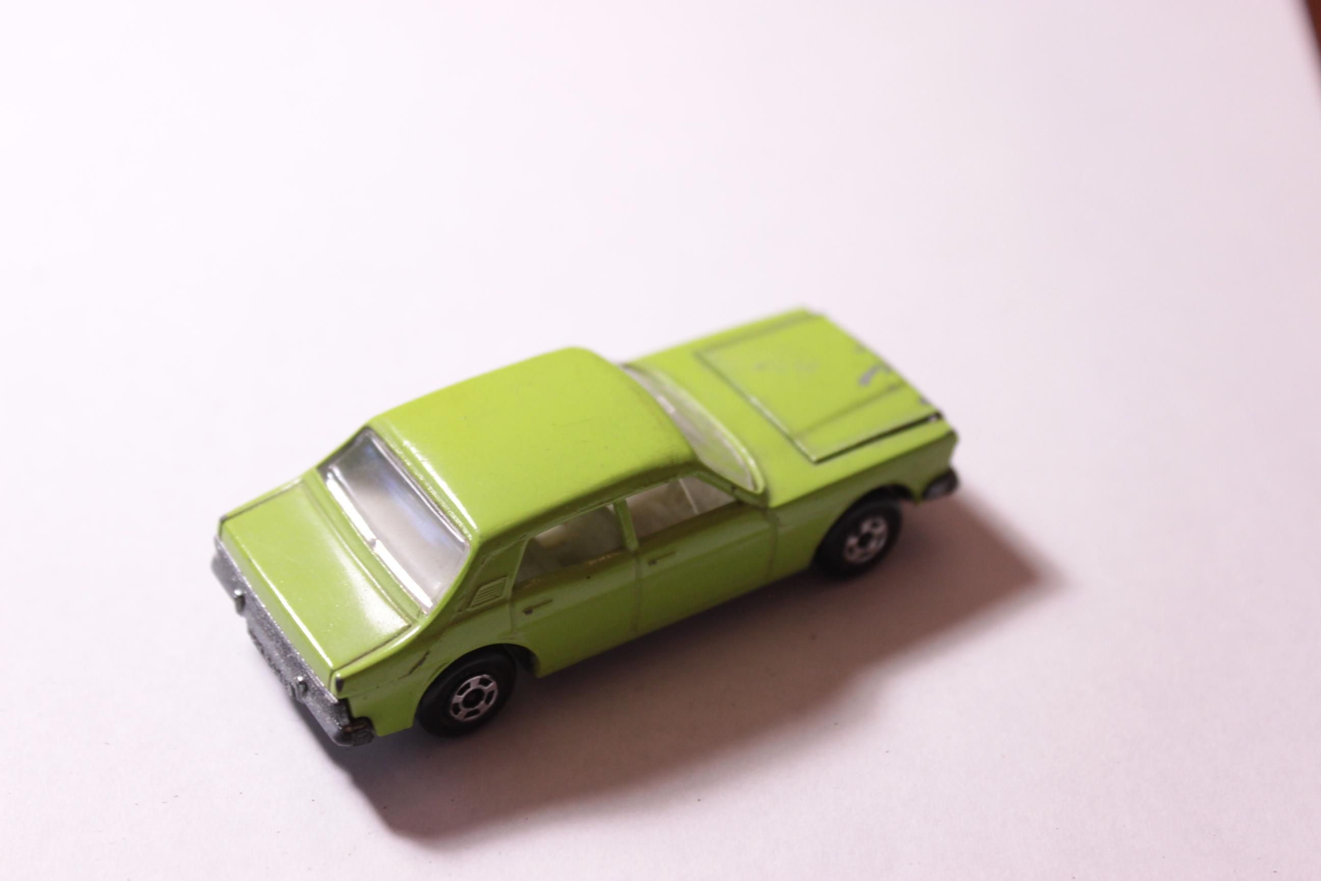 Matchbox Superfast dömping Ford Zodiac, lime