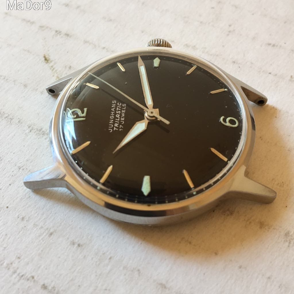 Junghans acéltokos karóra