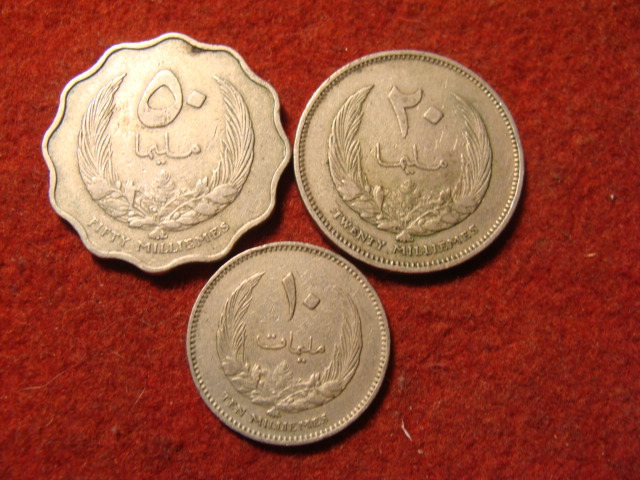 Líbia 3 féle 1965-ös érme egyben