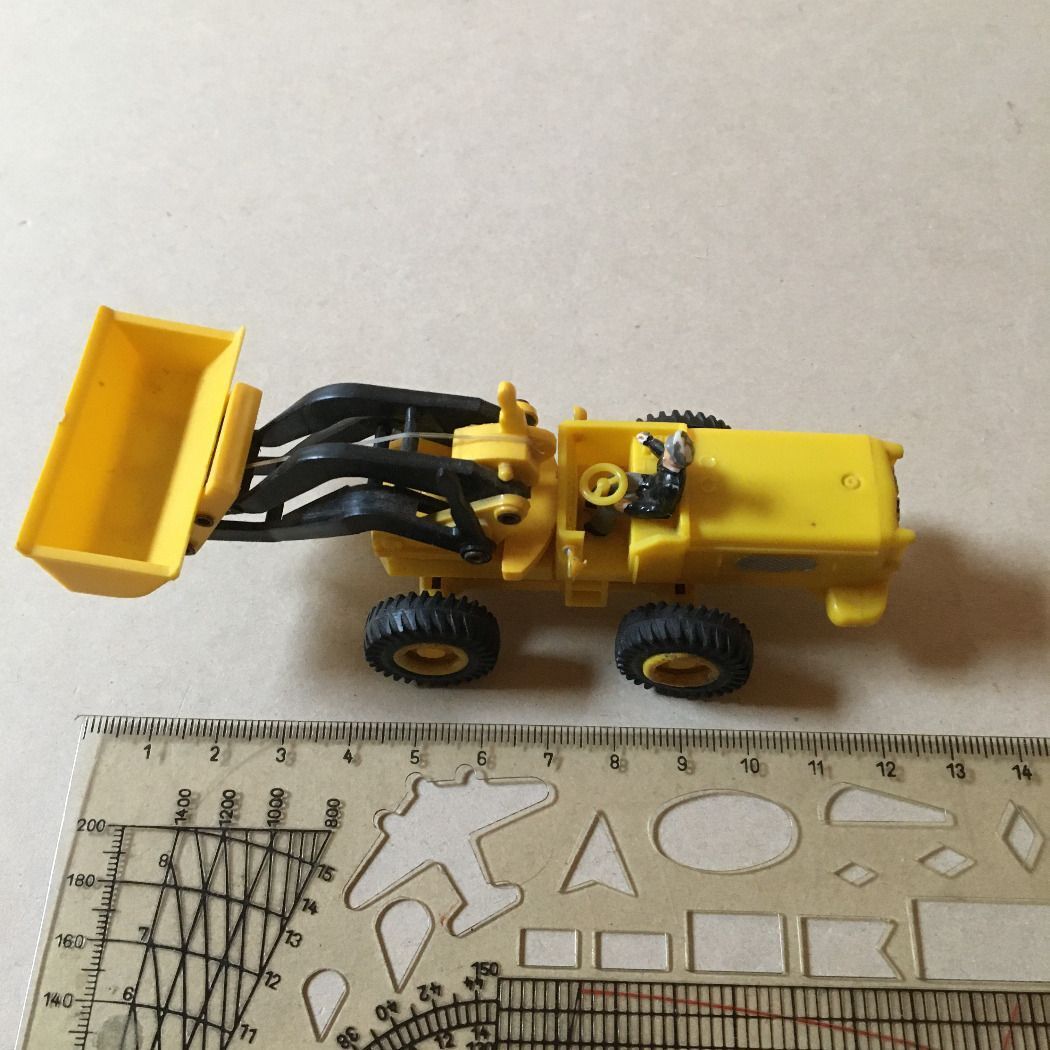 Siku plasztik V 103