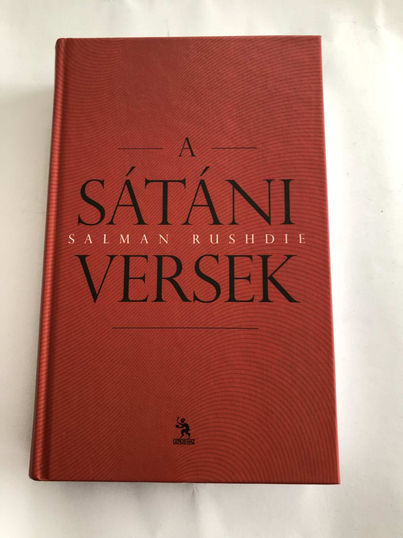 SÁTÁNI VERSEK könyv