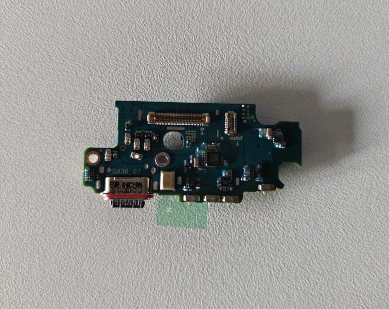 Samsung S25 Plus (SM-S936) USB panel