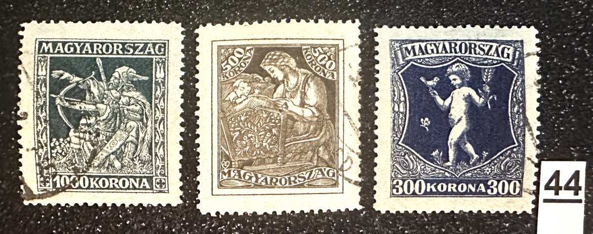 1924 JÓTÉKONYSÁG MAGYAR BÉLYEGZETT SOR  MBK 2.400FT