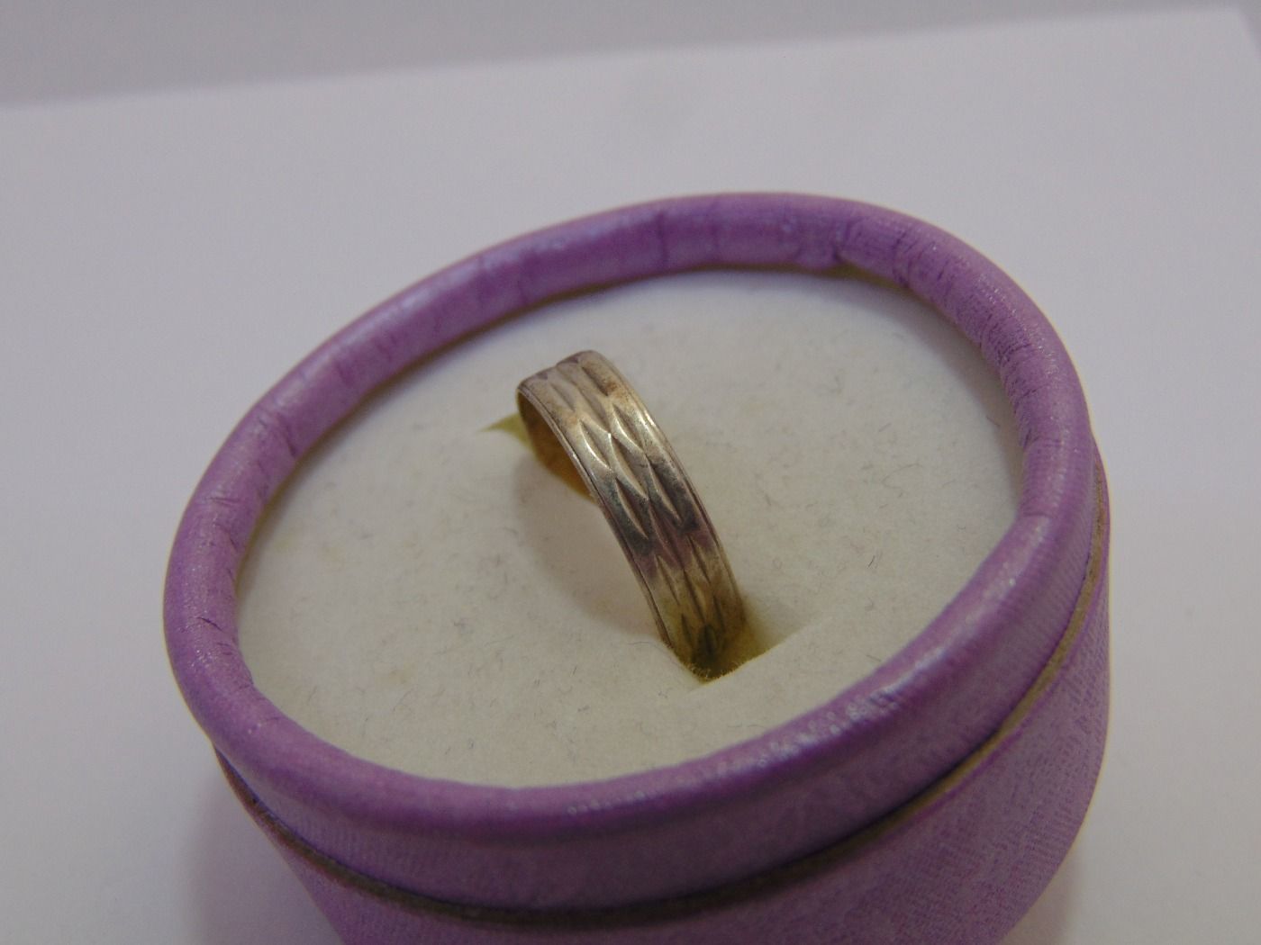 Ezüst gyűrű 1.67