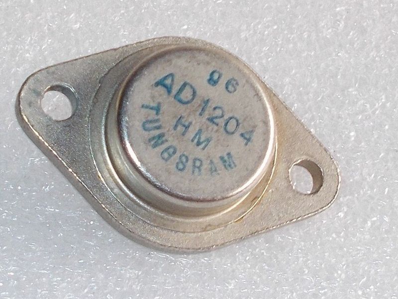 AD1204 Tranzisztor