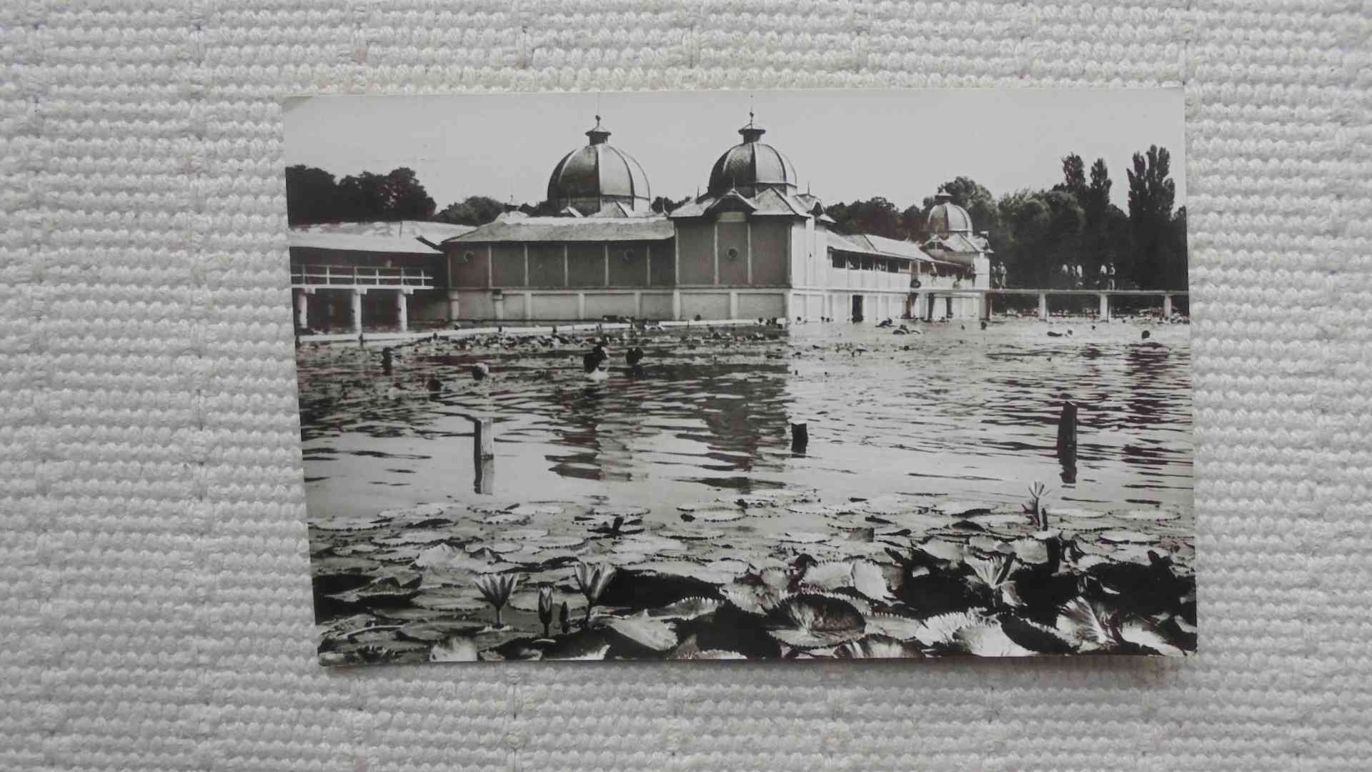 Hévíz - Gyógyfürdő.