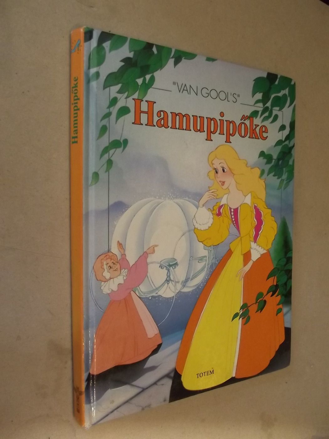 Van Gool: Hamupipőke (*32)