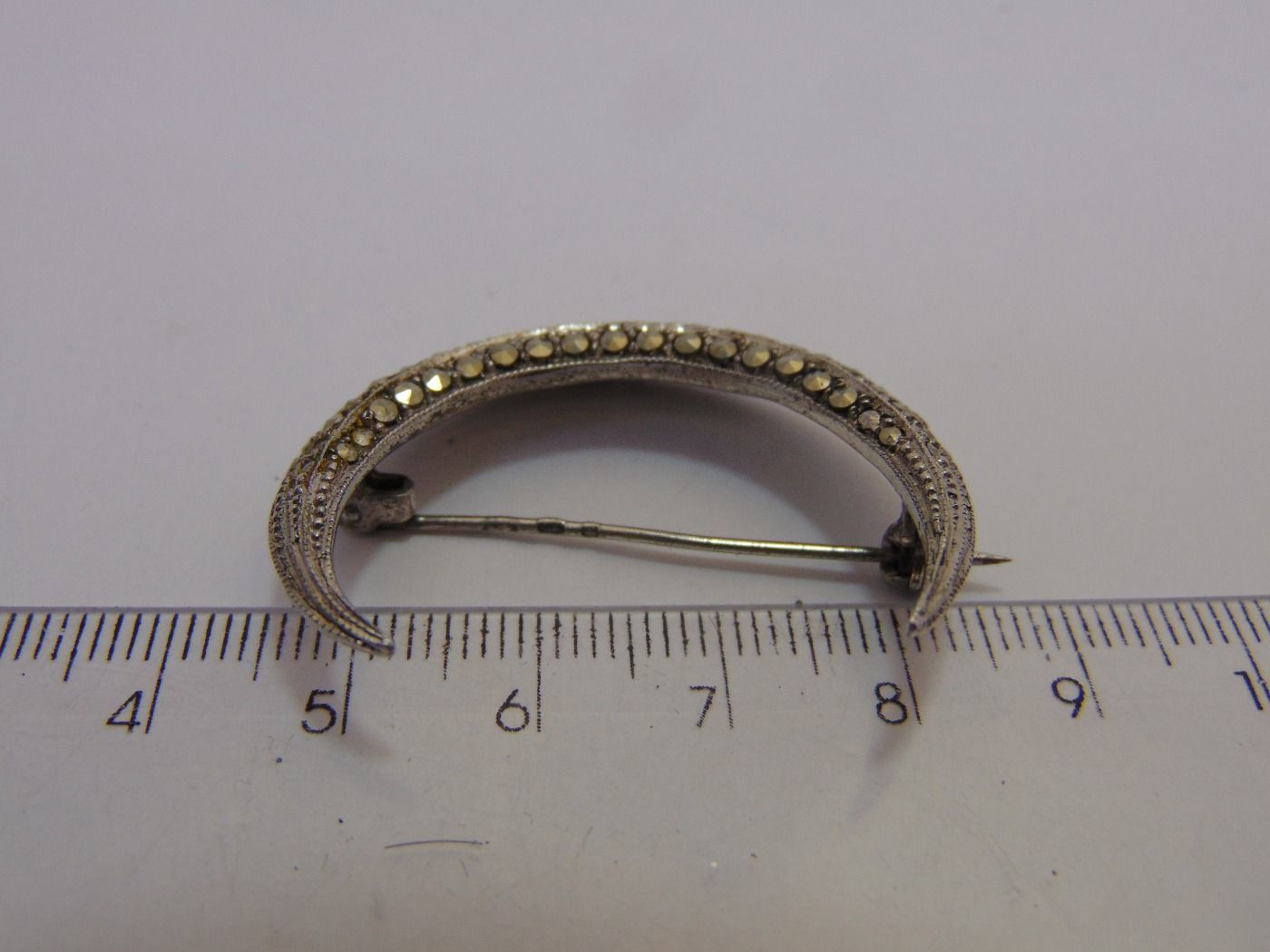 Ezüst bross 9.79 markazit